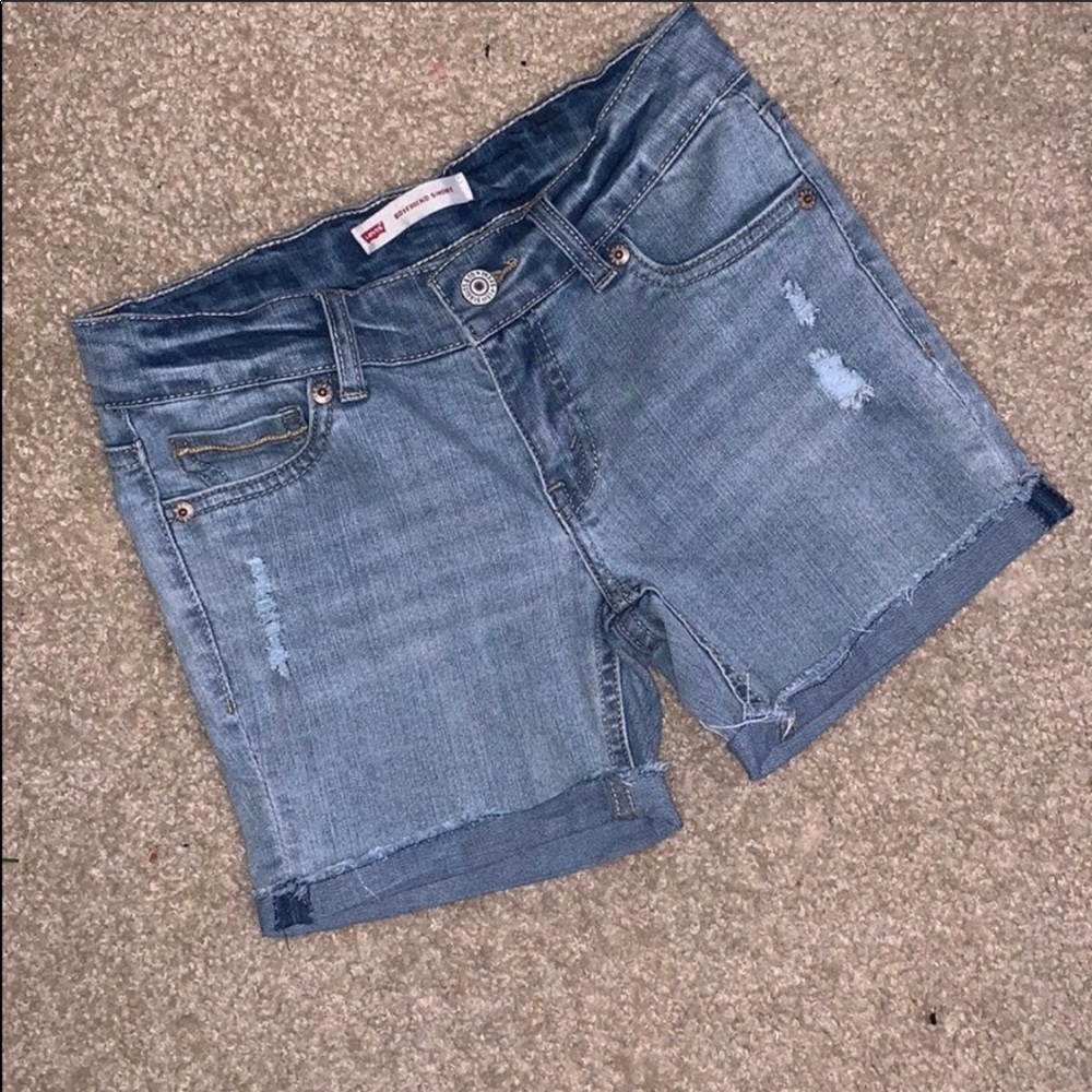 Levi’s Girls Boyfriend Denim Shorts Sz 10 Light Wash Distressed Cuffed Jean